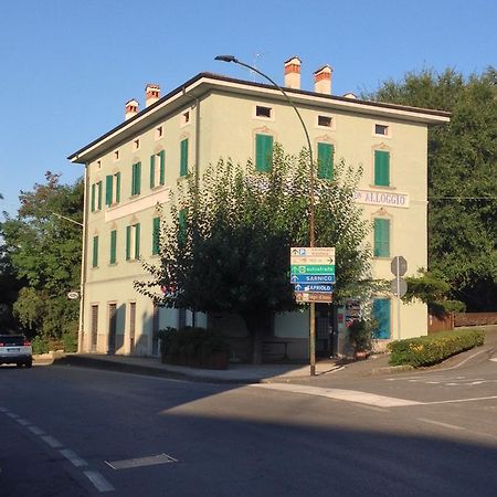 Alloggio Della Villetta ปาลาซโซโล ซุลลอลิโย ภายนอก รูปภาพ